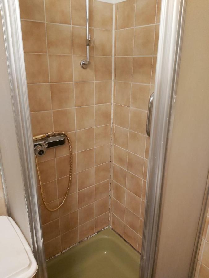 1 Zimmerwohnung Mit Kueche, Balkon Und Badezimmer In Duesseldorf Apartmen Ngoại thất bức ảnh